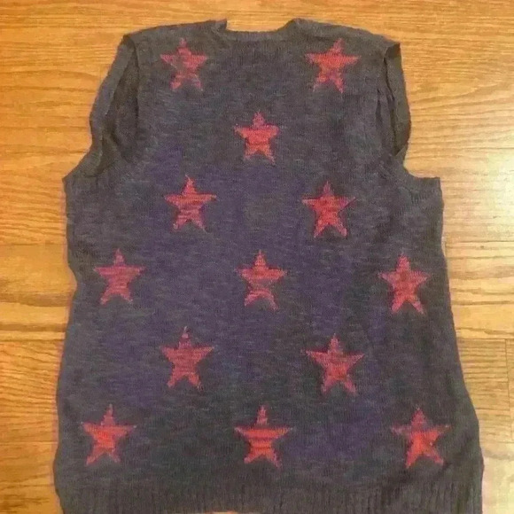 Lane Bryant Red Blue Star Print Open Front Sleeveless Cardigan size 14 size 16 - Picture 6 of 6